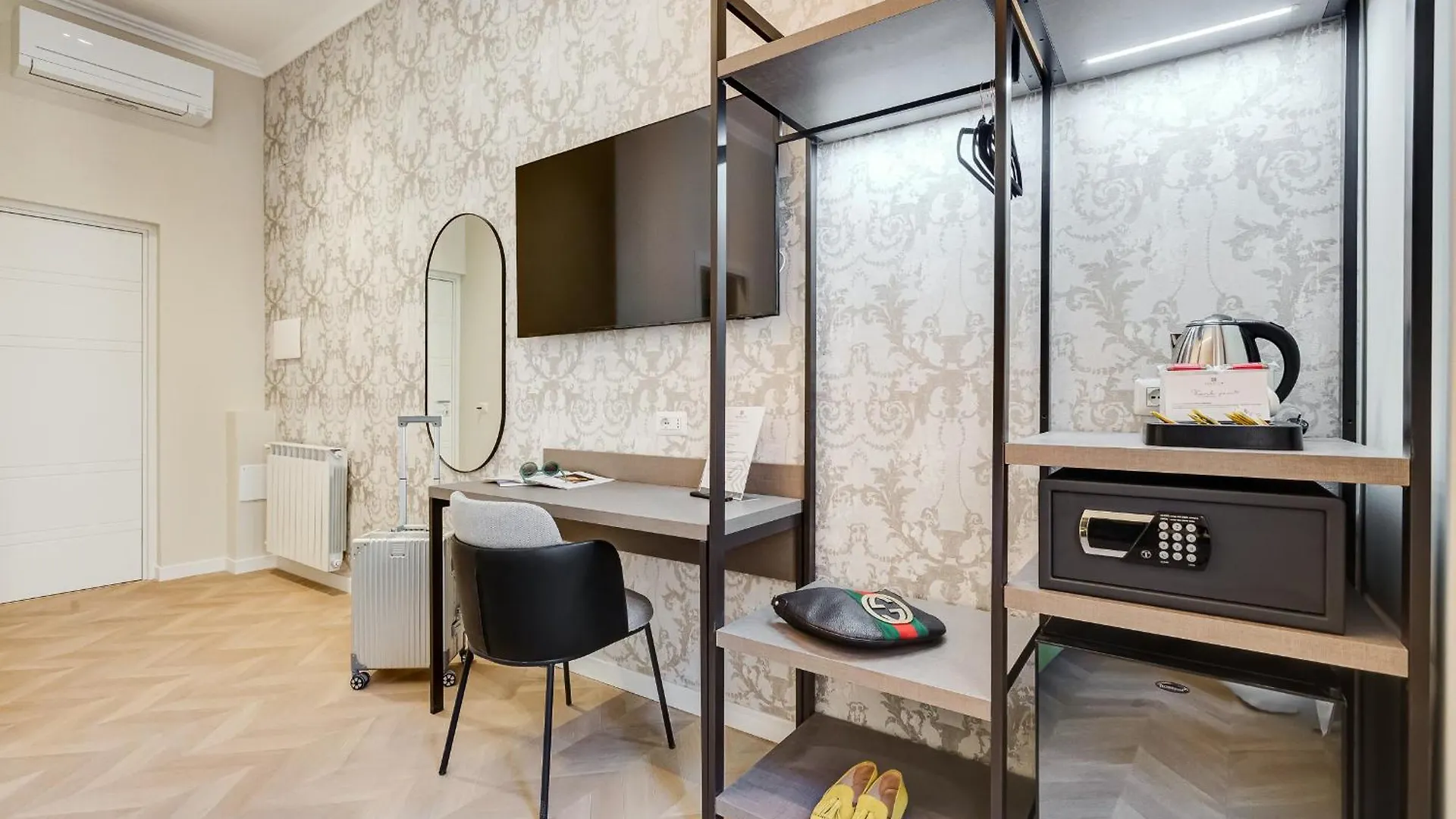 Guest house Dionigi 43 Private Suites By Premium Suites Collection Rome Italy